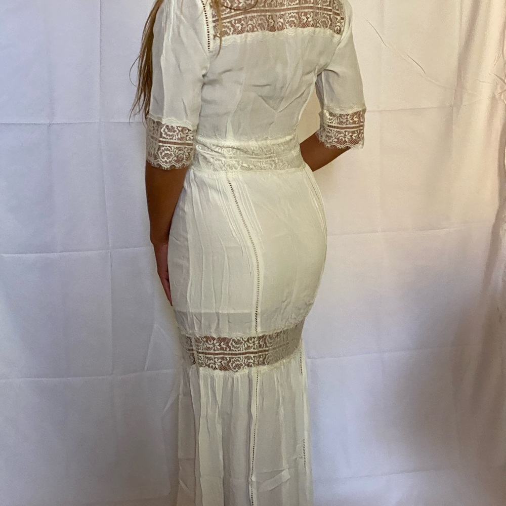 Amuse Society white lace dress - Picture 2 of 2